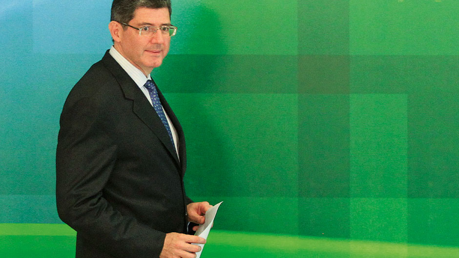 THE NEW FINANCE MINISTER – Joaquim Vieira Ferreira Levy. Born: 1961 in Rio de Janeiro. Status: married, father of two daughters. Education: graduated in naval engineering at the Federal University of Rio de Janeiro (UFRJ). Master´s degree: economics from the Fundação Getulio Vargas business school in 1987. Doctorate: economics from the University of Chicago in 1992. Professional Experience: International Monetary Fund (IMF) from 1992 to 1999. Economist at the European Central Bank from 1999 to 2000. Deputy secretary of Economic Policy in the Finance Ministry in 2000. Chief economist at the Planning Ministry in 2001. National Treasury Secretary from 2003 to 2006. Finance secretary of Rio de Janeiro from 2007 to 2010. Director of Bradesco Asset Management from 2010 to 2014.