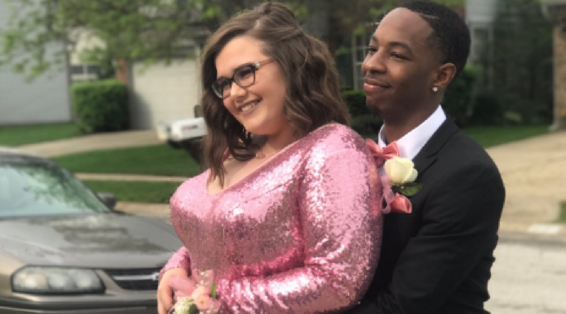 Namorado de menina chamada de gorda responde e emociona internet