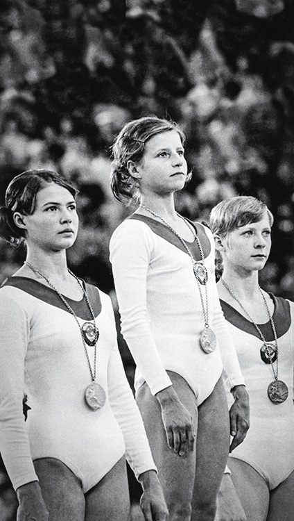 A primeira &ndash; Olga no p&oacute;dio, em 1972: &ldquo;escrava sexual&rdquo; do t&eacute;cnico sovi&eacute;tico