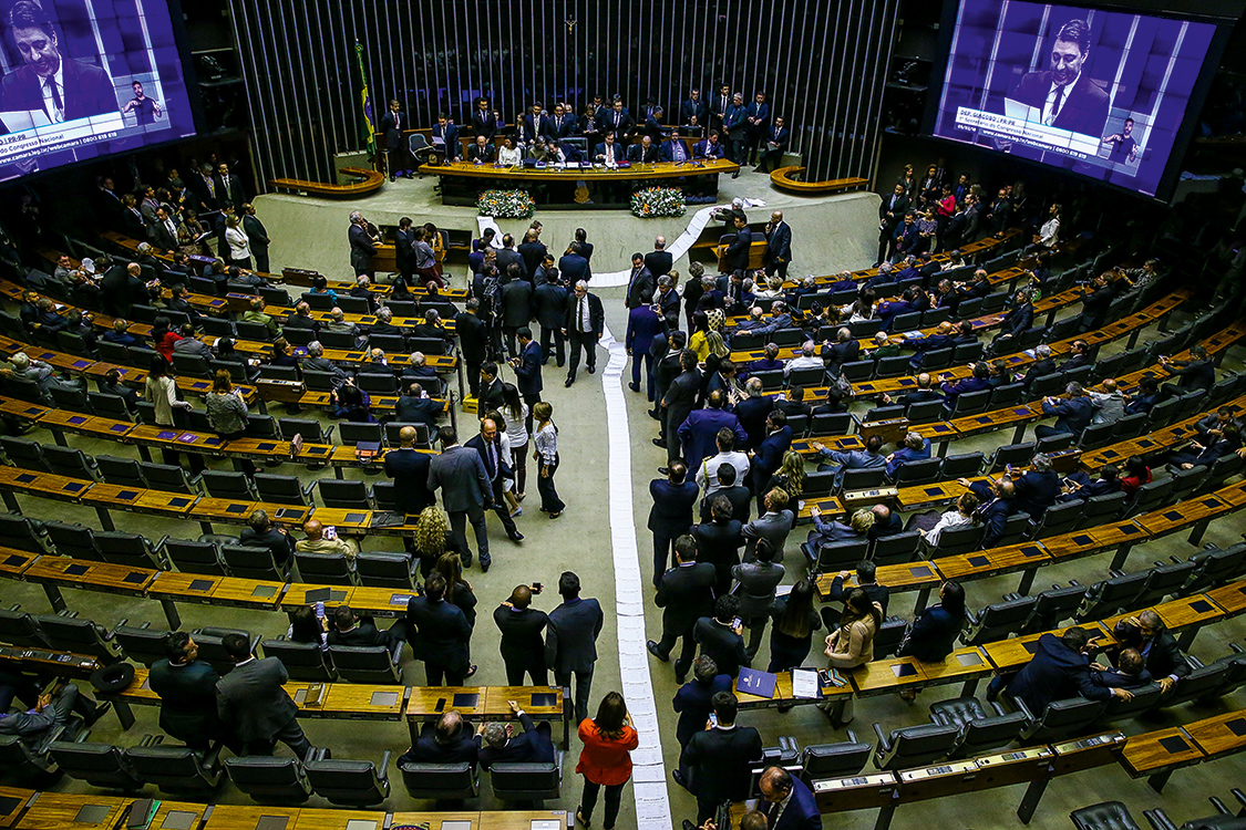 Parlamentares do PSOL fazem abaixo-assinado contra a Reforma da Previd&ecirc;ncia