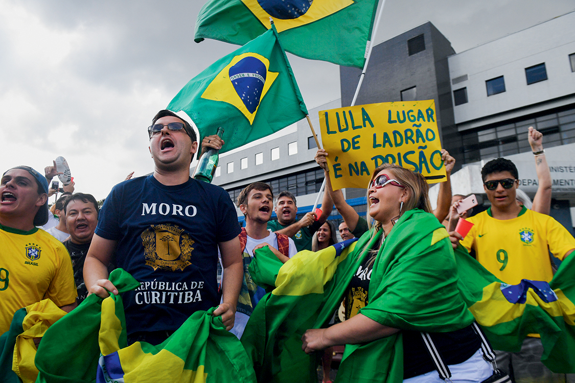 A caminho do c&aacute;rcere