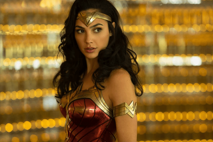 Gal Gadot, a Mulher-Maravilha, vem ao Brasil em dezembro para a CCXP