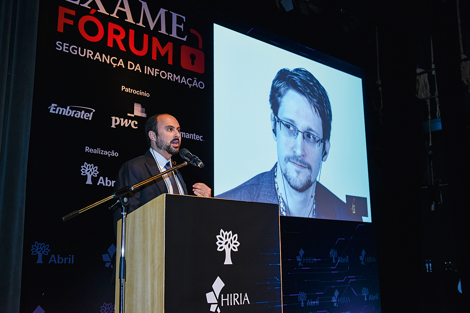 Terra de ningu&eacute;m &ndash; Edward Snowden