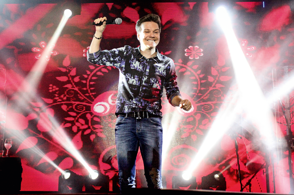 Michel Teló vai comandar churrascada com sarau pelo Brasil