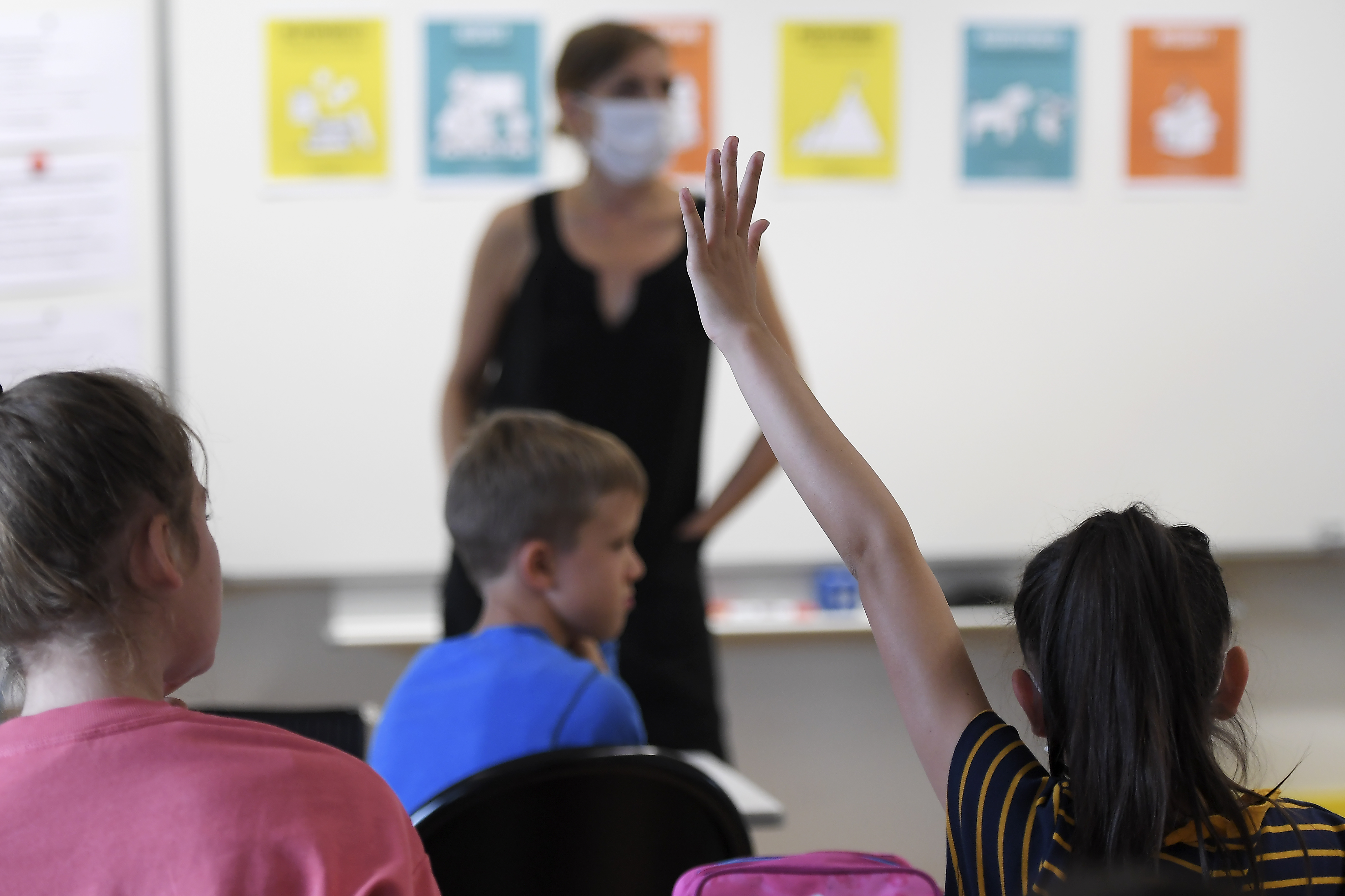 FRANCE-EDUCATION-HEALTH-VIRUS