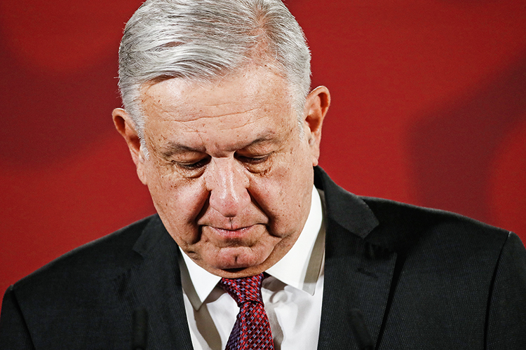 DECEP&Ccedil;&Atilde;O -&ensp;L&oacute;pez Obrador: as promessas de campanha n&atilde;o foram cumpridas -