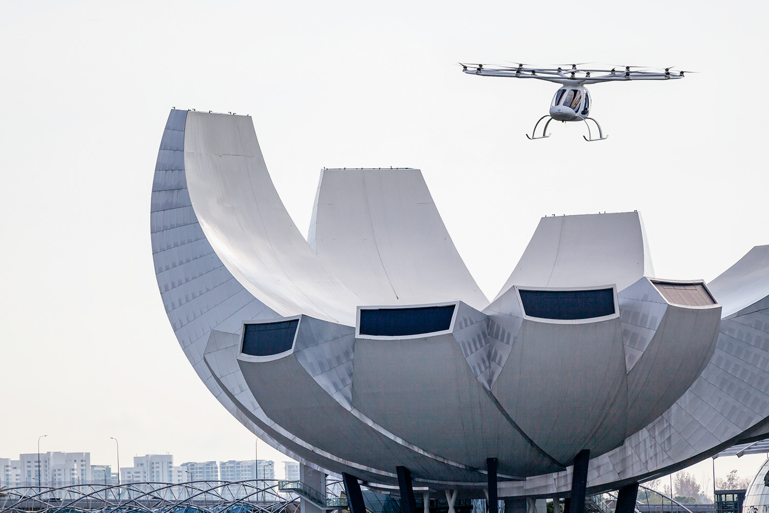 PROVA DE FOGO -&ensp;Teste de voo do VoloCity em Singapura: sucesso -