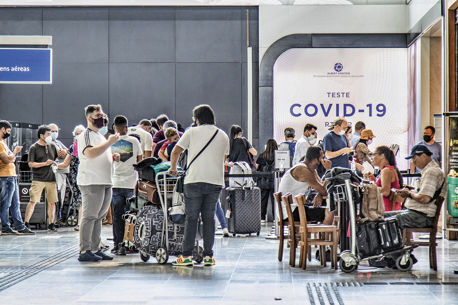 CHECAGEM -&ensp;Ponto de parada: o laborat&oacute;rio do Hospital Albert Einstein em Guarulhos coletou amostras de contaminados -