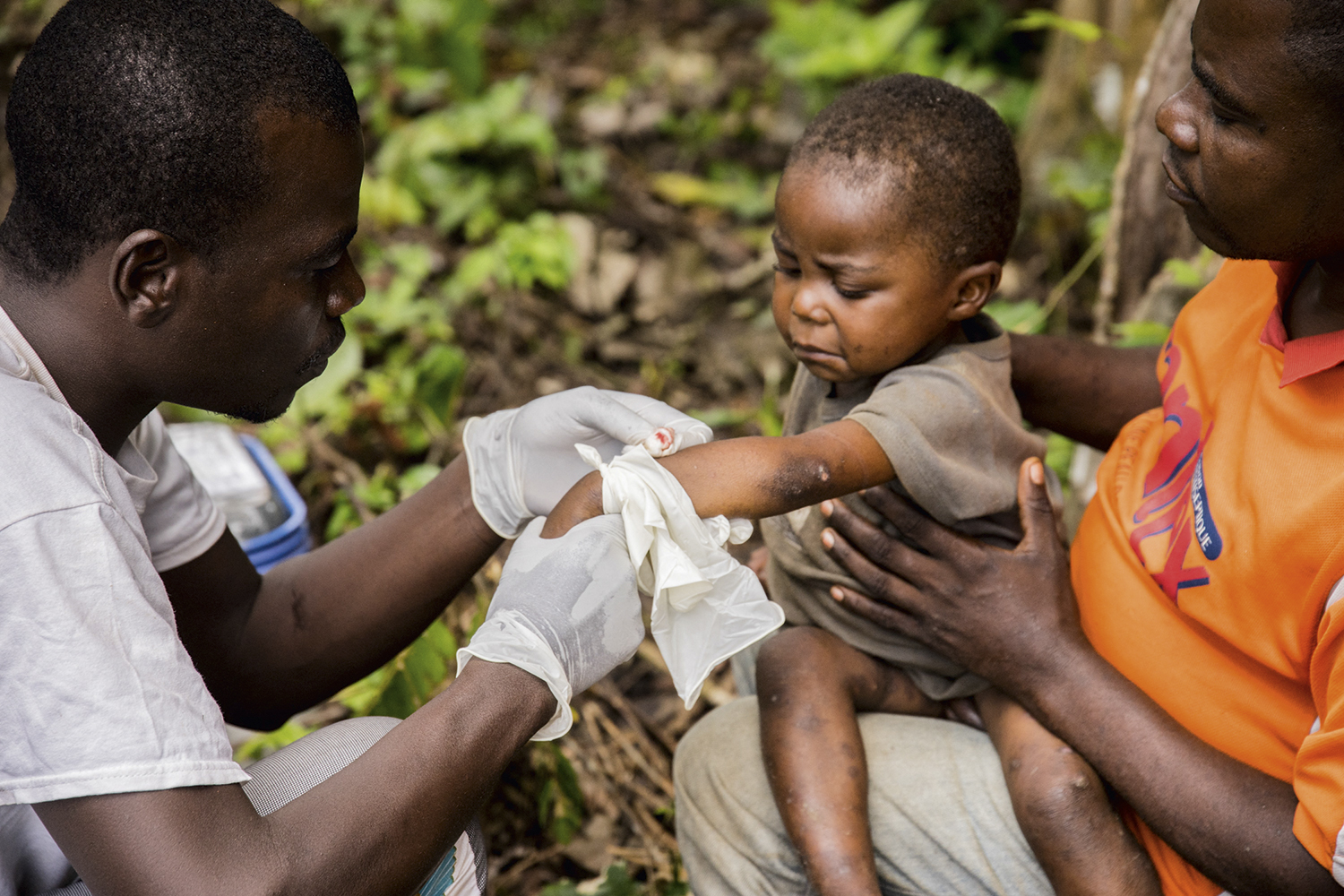 IDENTIFICA&Ccedil;&Atilde;O -&ensp;Rastreamento na &Aacute;frica: infectados ficam isolados -