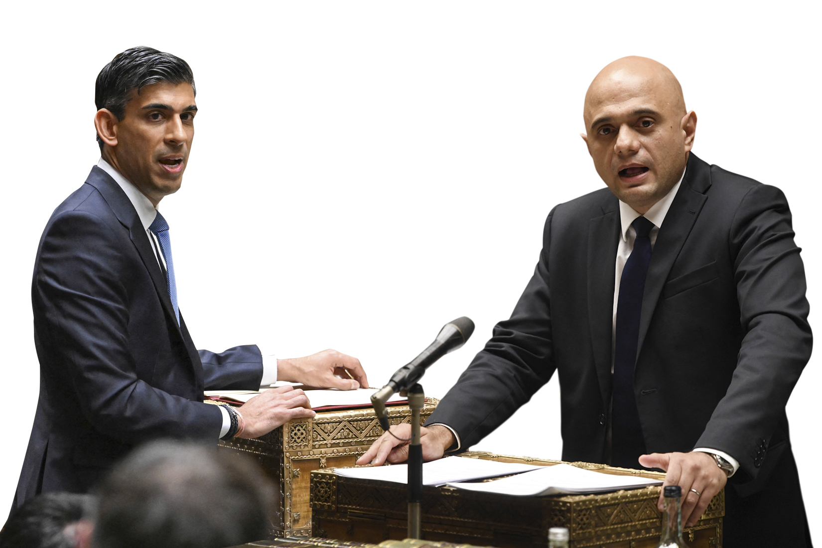 BASTA - Sunak (&agrave; esq.) e Javid: a sa&iacute;da dos ministros poderosos precipitou a queda do governo -