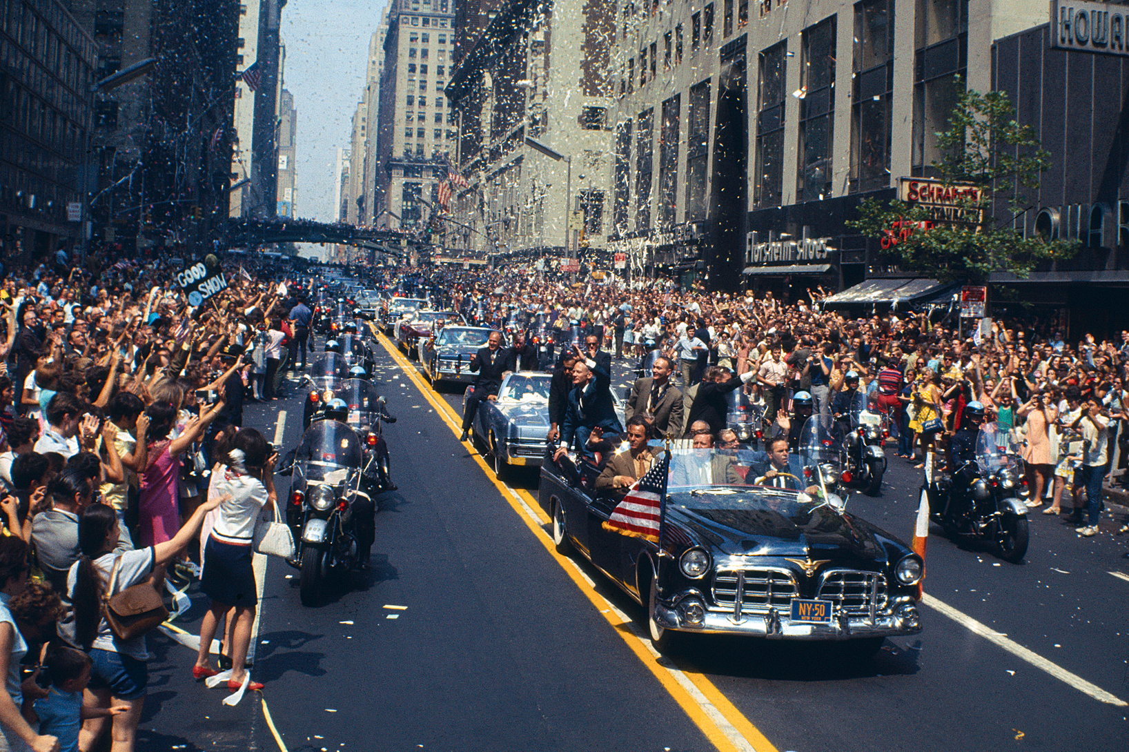 DESFILE -&ensp;Astronautas em Nova York, depois da primeira viagem: celebridades -