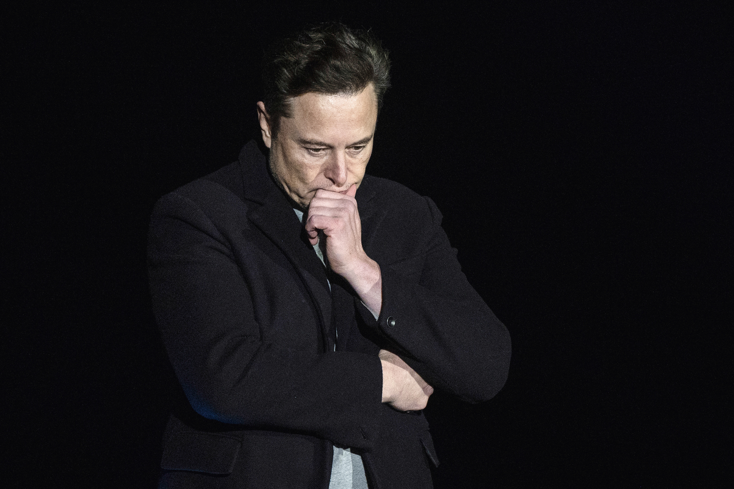 POL&Ecirc;MICO -&ensp;Elon Musk, o novo dono do Twitter: conte&uacute;do sem modera&ccedil;&atilde;o