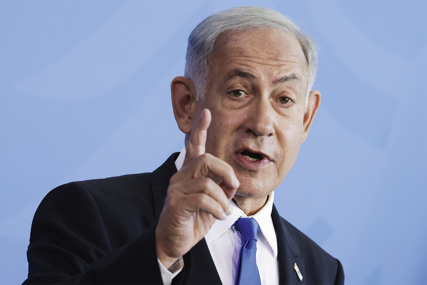 SOB PRESS&Atilde;O - Netanyahu: tentativa de ganhar tempo para negociar