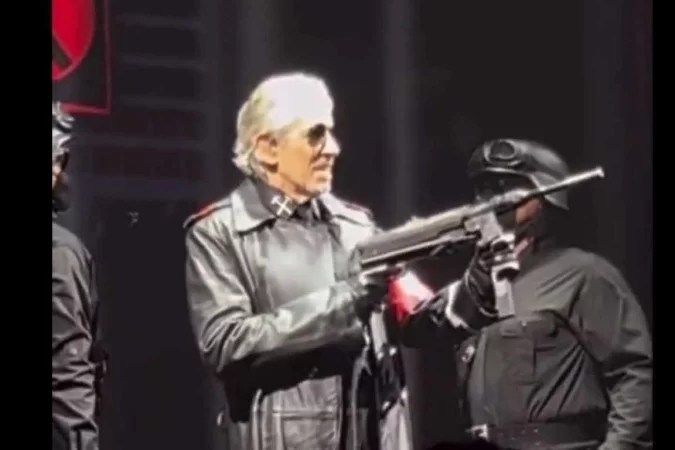 A rabugenta mensagem de Roger Waters no telão do show no Brasil