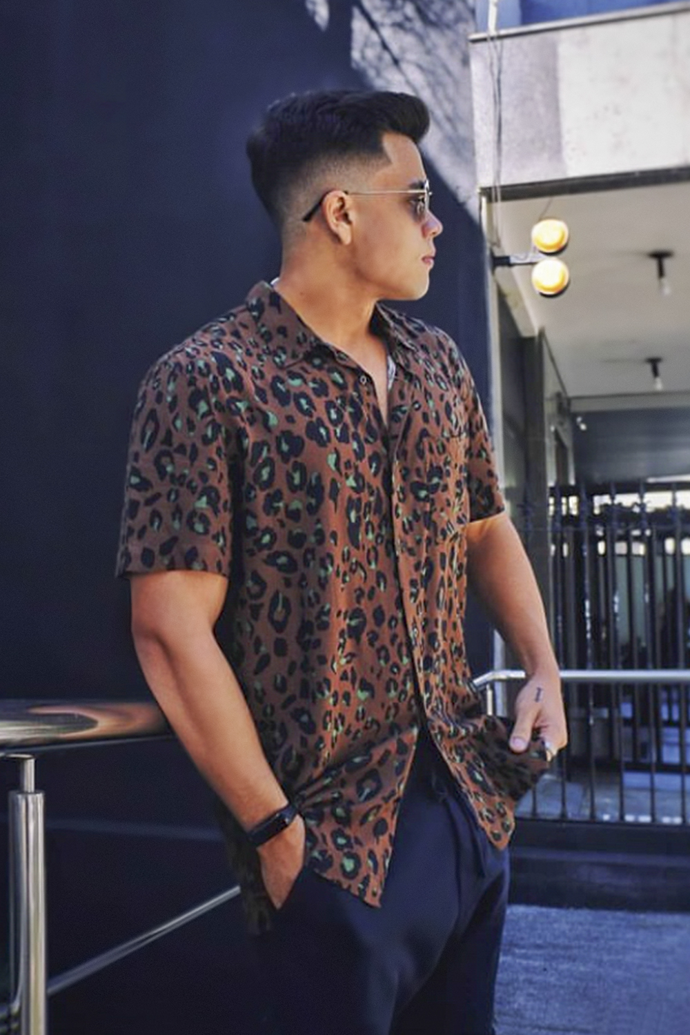 TOMOU E SE ARREPENDEU - O especialista em marketing Jo&atilde;o Pedro Lob&atilde;o, 22 anos, foi se viciando em Venvanse sem se dar conta, a ponto de tatuar sua f&oacute;rmula no bra&ccedil;o. Hoje, foge dela, que o deixava agressivo. &ldquo;Se voltar a tomar, n&atilde;o tenho freios.&rdquo;