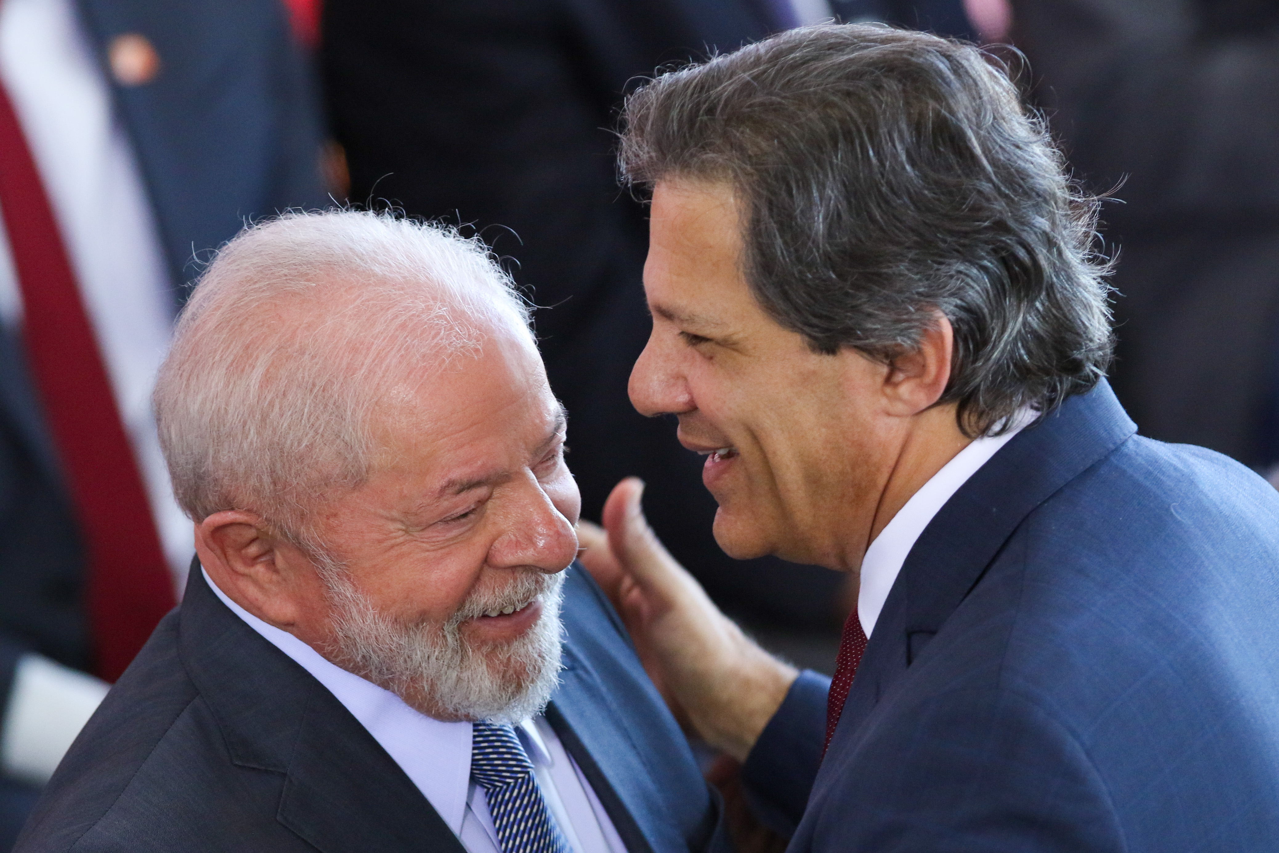 Brasília – 28/06/2023 O presidente Luiz Inácio Lula da Silva e o  ministro da Fazenda, Fernando Haddad, durante anuúncio do Plano Safra da Agricultura Familiar 2023/2024 Foto: Fabio Rodrigues-Pozzebom/ Agência Brasil