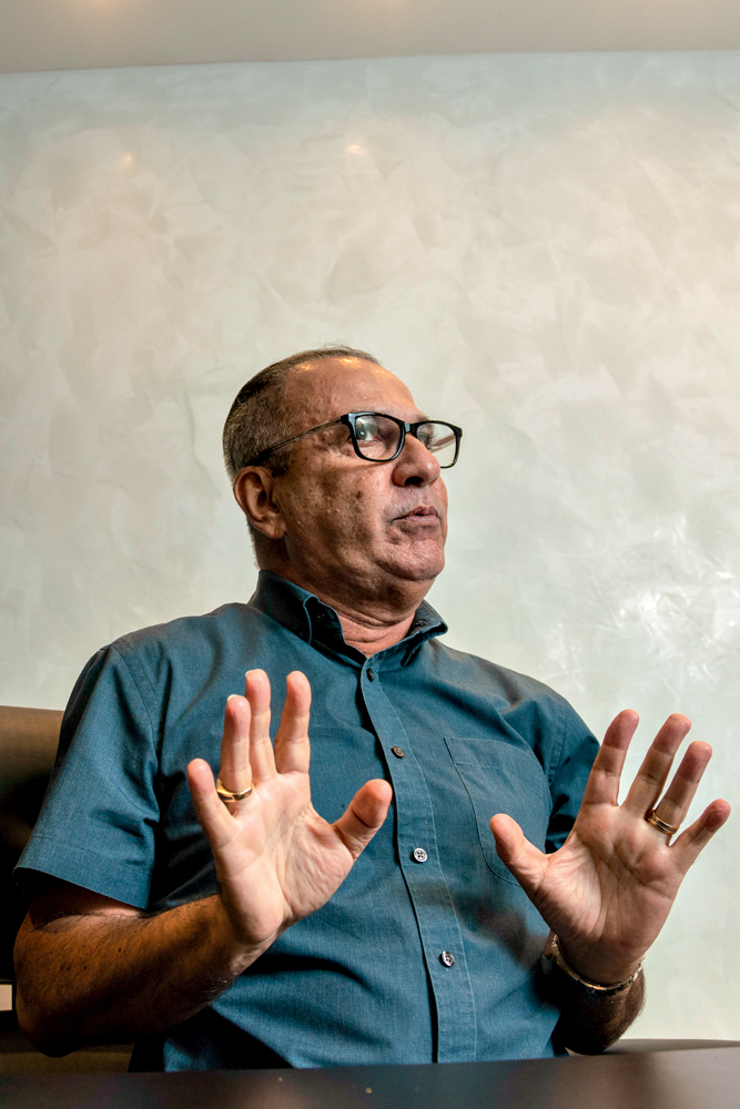 POL&Ecirc;MICA -&ensp;Silas Malafaia: &ldquo;Em primeiro lugar, quem &eacute; ela?