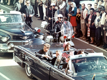 Trump abre 80 mil páginas de documentos secretos sobre assassinato de Kennedy