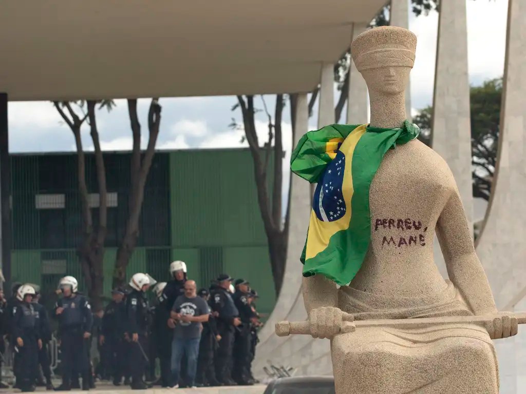 O timing errado no julgamento da ‘Débora do batom’, segundo o próprio STF