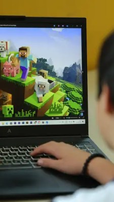 "O trabalho infantil digital está se tornando uma das piores faces do trabalho infantil nesse novo século", diz secretária executiva do FNPETI