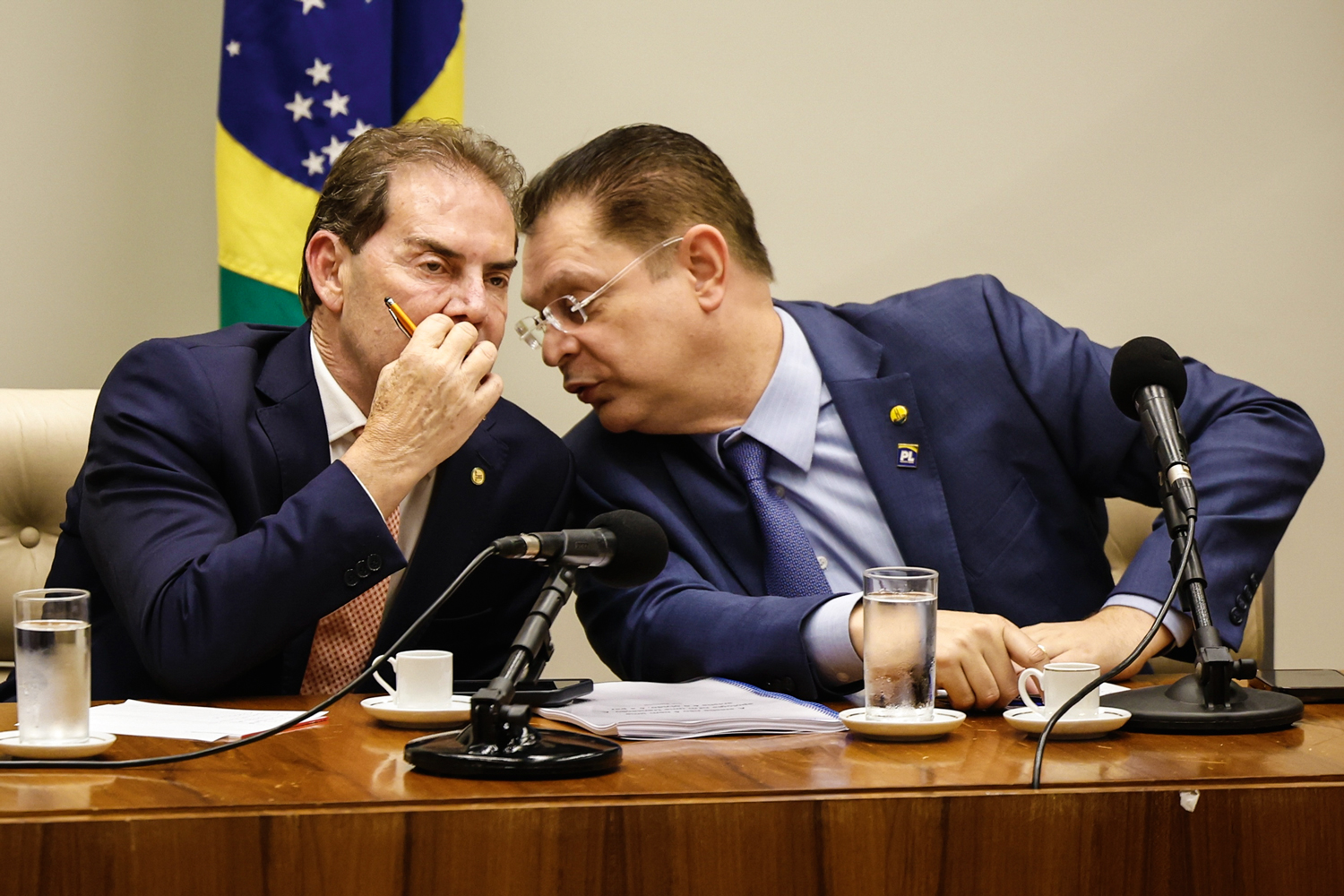 SEM ACORDO -&ensp;Paulinho e S&oacute;stenes: embate entre redu&ccedil;&atilde;o de pena e anistia geral