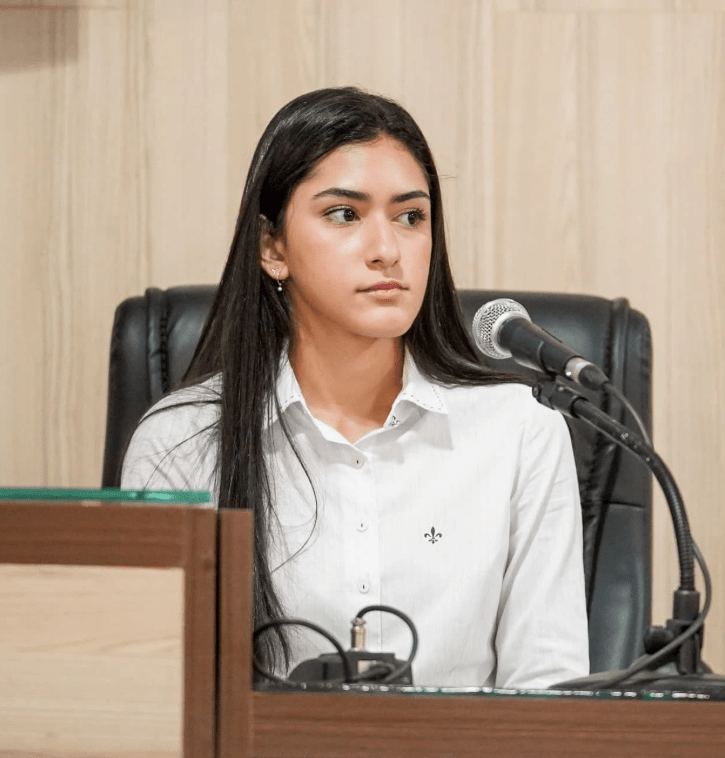 Quem é a nova subsecretária de 19 anos do governador Cláudio Castro