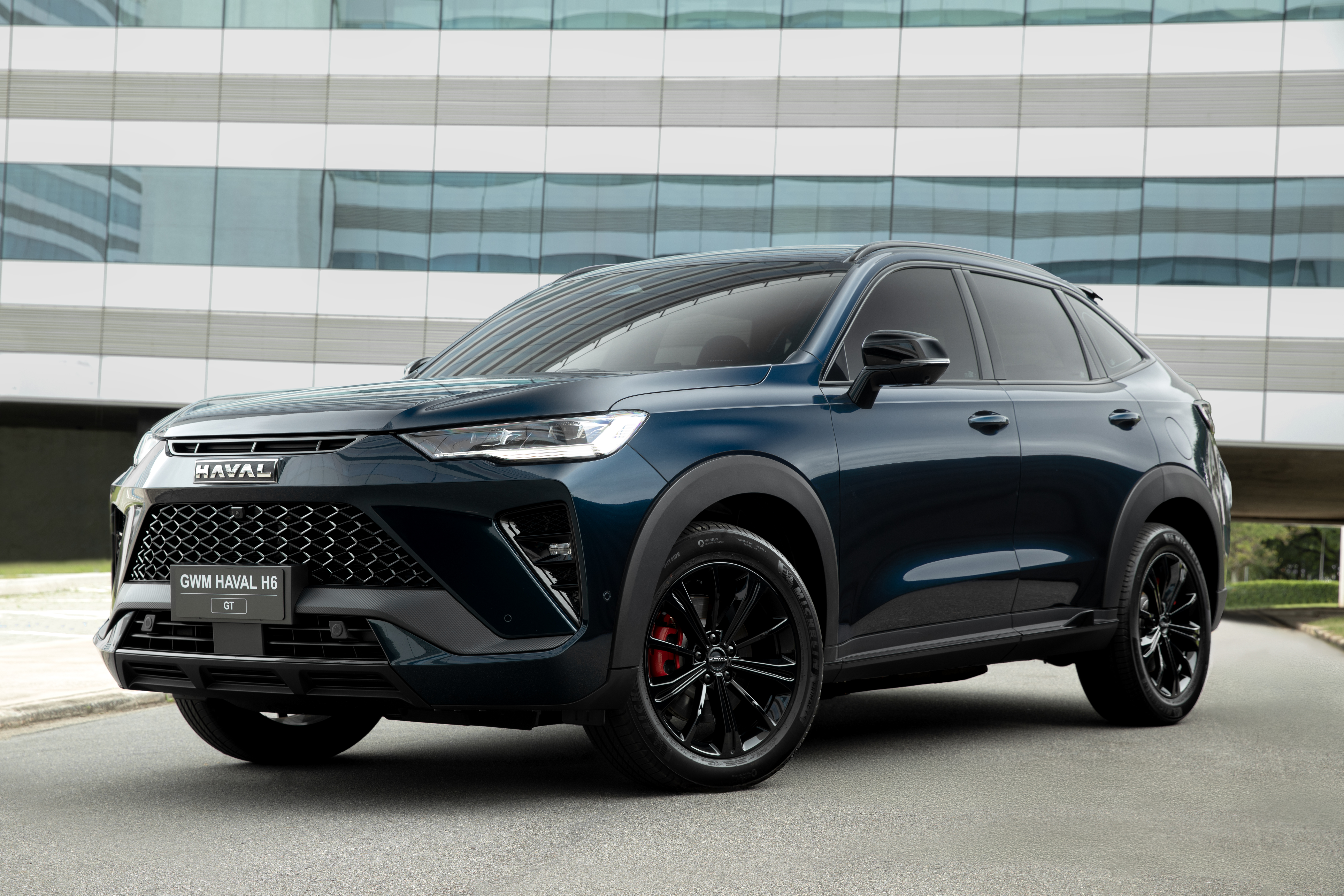 GT_3_4 Dianteira Ambientada