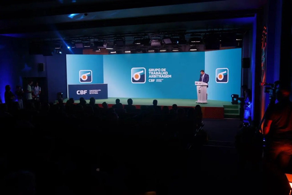 Entenda o novo modelo de profissionalização da arbitragem anunciado pela CBF