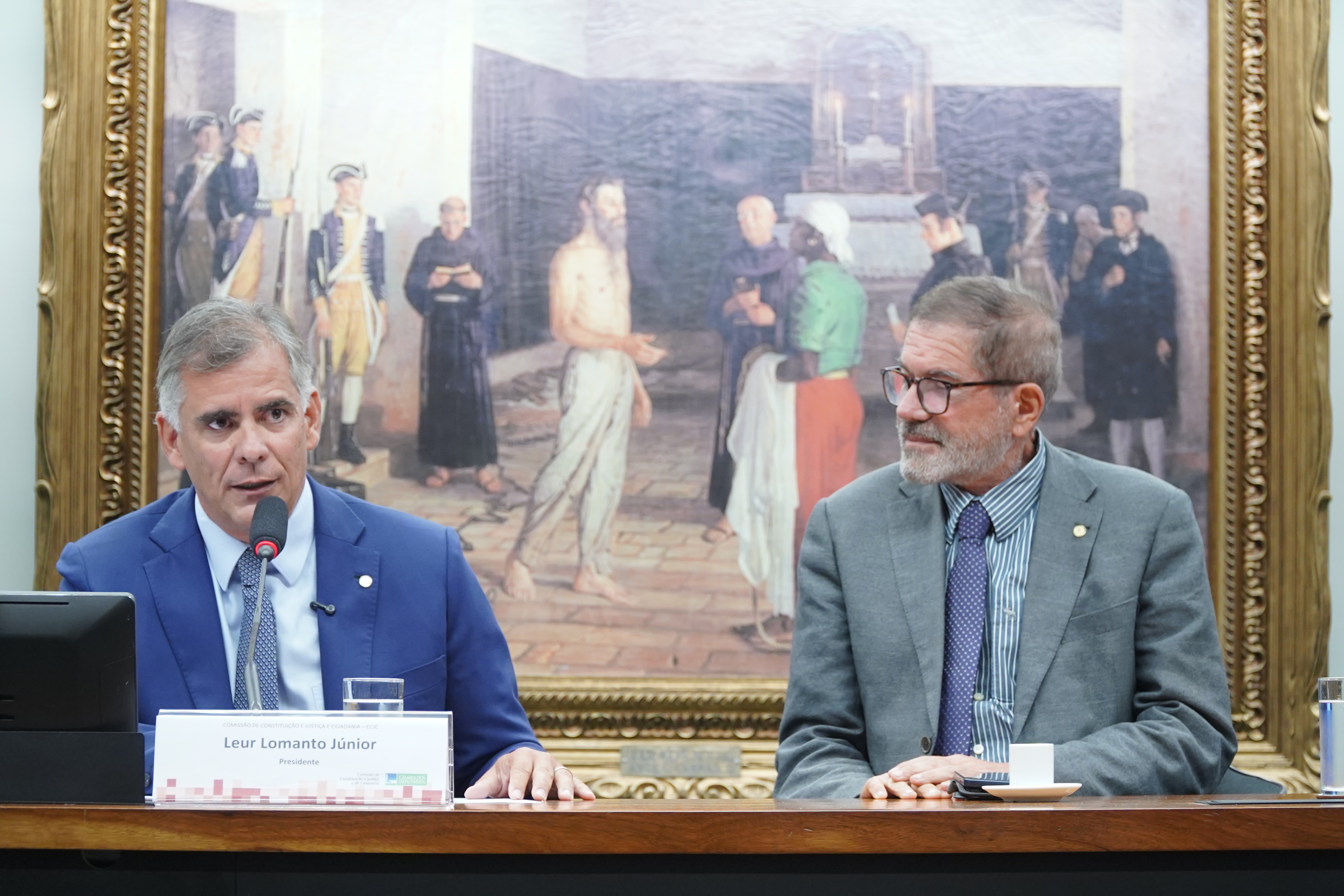 CCJ terá sessão na próxima semana para votar PEC do fim da escala 6×1