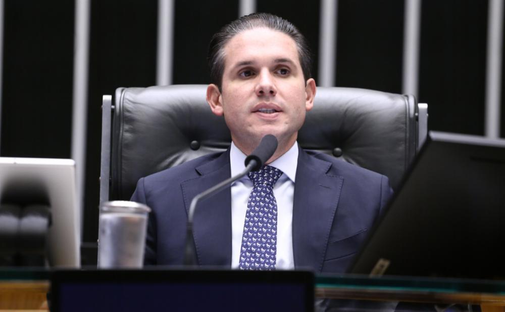 O presidente da Câmara dos Deputados, Hugo Motta, durante sessão em 9 de fevereiro de 2026